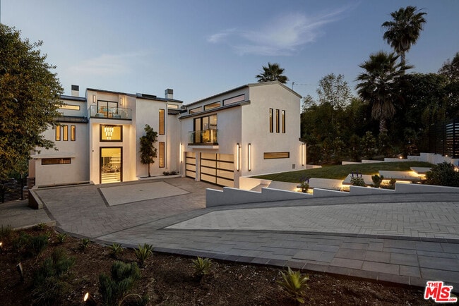 Foto del edificio - 16838 Oak View Dr