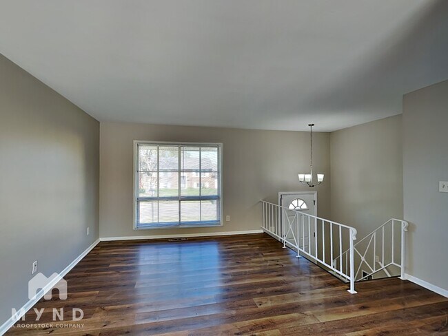 Foto del edificio - 2911 N Gresham Rd