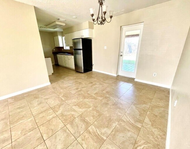Foto del edificio - 16915 Forest Bend Ave