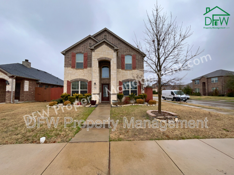 Foto principal - 3000 Buckthorn St