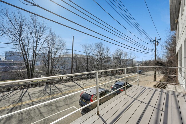 Building Photo - 65 HACKENSACK PLANK Rd