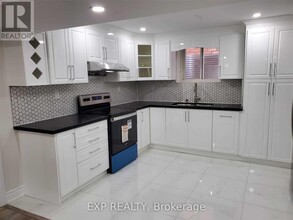 Building Photo - 26 Truro Cir