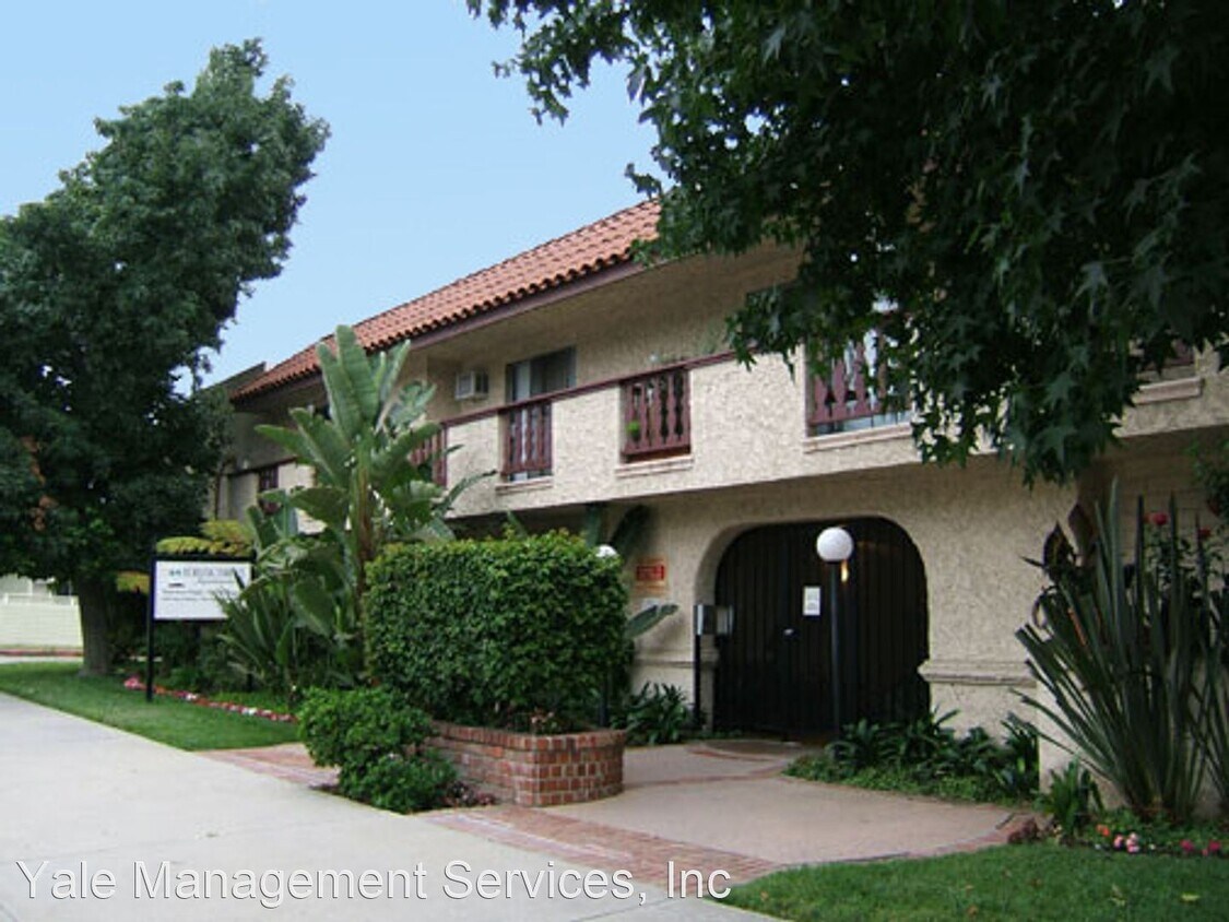 Primary Photo - 13930 Burbank Blvd