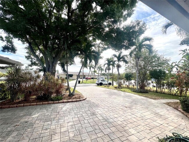 Foto del edificio - 4388 13th Way NE