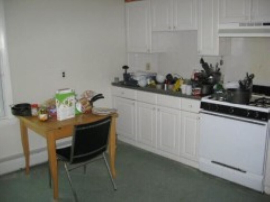 Foto principal - 5 Buckley Ave