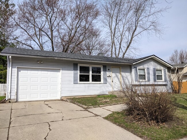 Building Photo - 1703 12th Ave