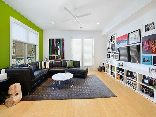 Photo - 511 Madison St House