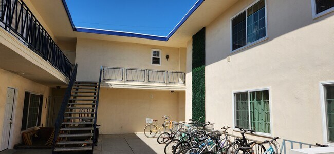 Foto del edificio - 2717 Orchard Ave