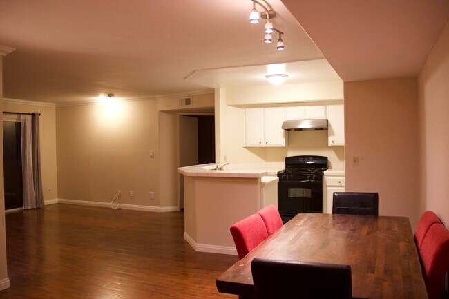 Foto del edificio - 6140 Monterey Rd