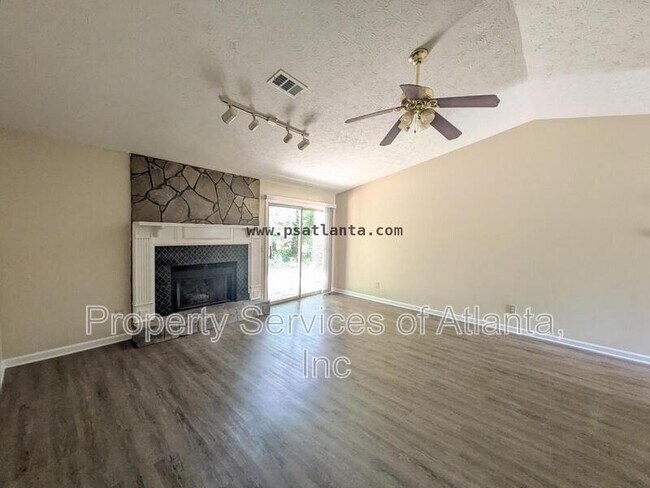 Building Photo - 3243 Forette Ln