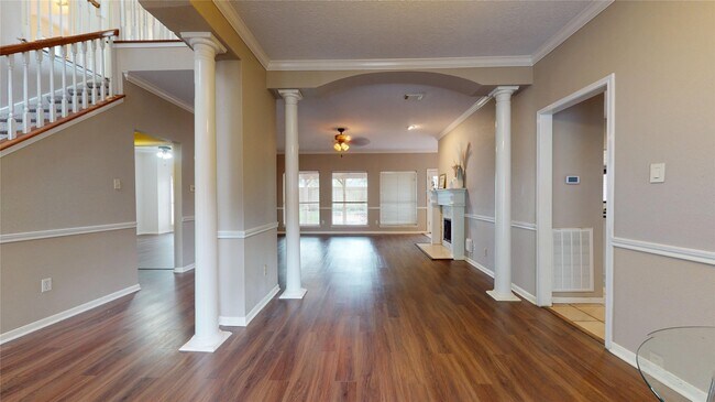 Building Photo - 14919 Forest Trails Dr