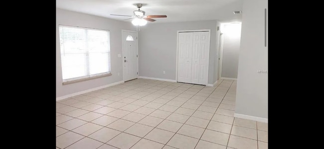 Building Photo - 2749 Sweet Springs St