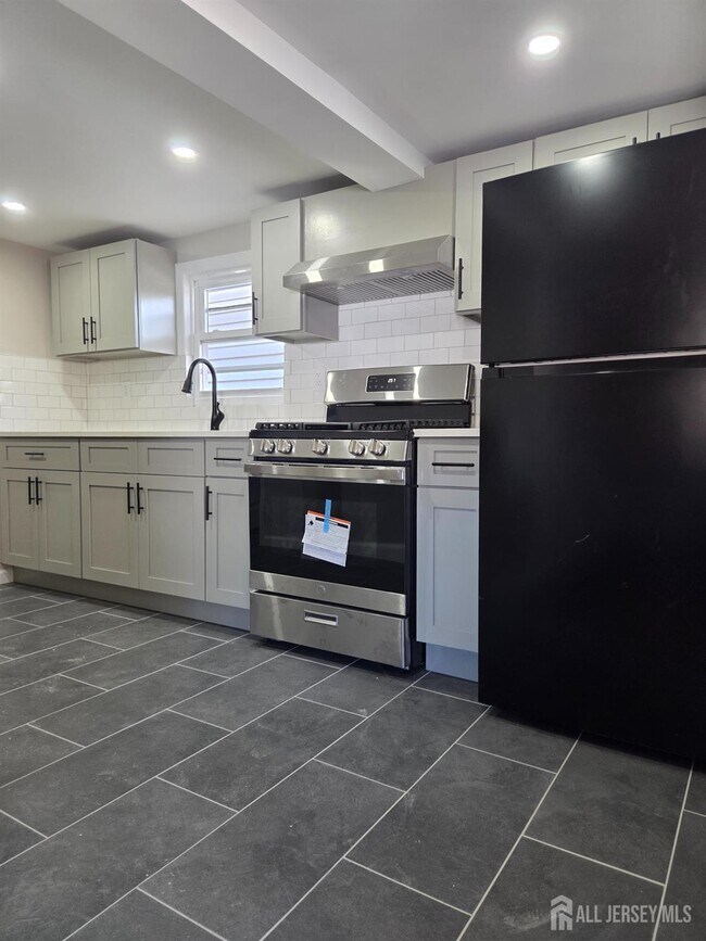 Foto del edificio - 649 State St