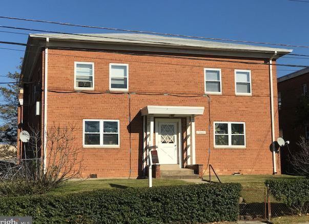 Building Photo - 7805 Lockney Ave