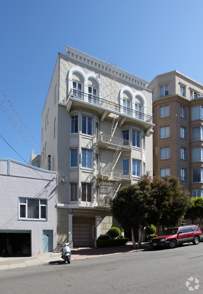 Primary Photo - 1450 Green St