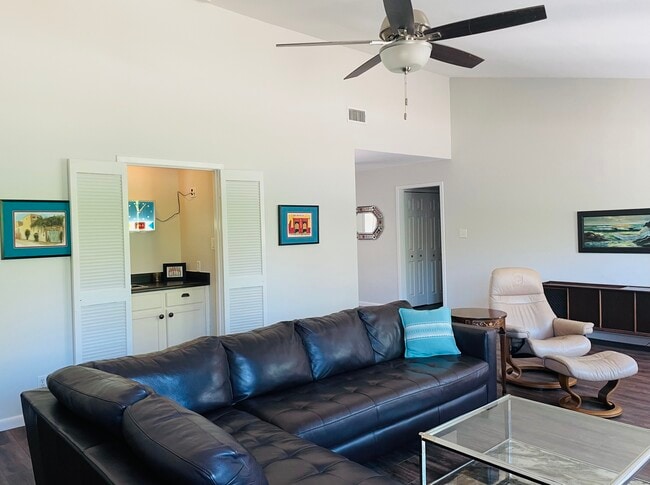 Building Photo - 11502 Murcia Dr