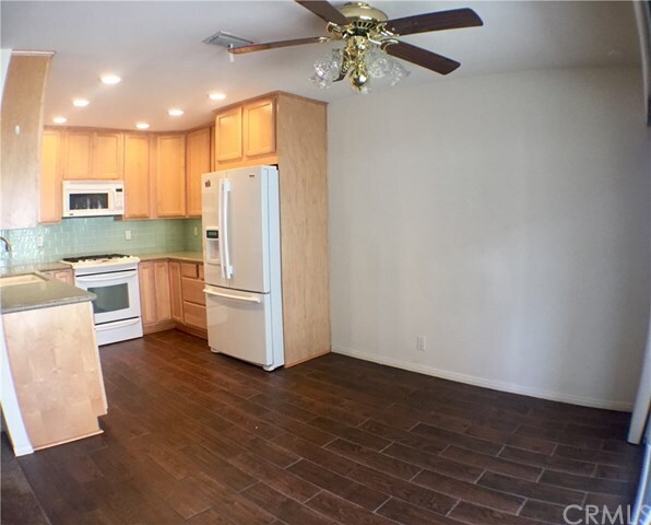 Building Photo - 2915 N Cottonwood St