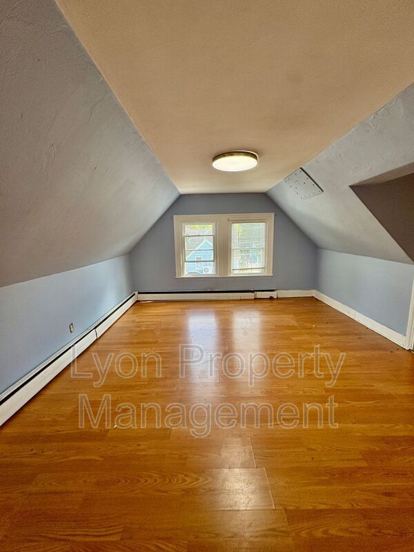 Foto del edificio - 250 Massachusetts Ave
