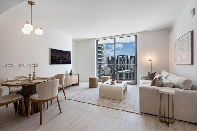 Foto del edificio - 77 SE 5th St