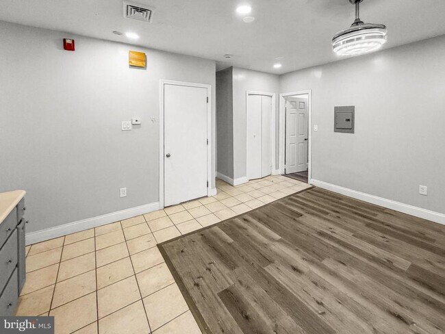 Foto del edificio - 5341 Market St