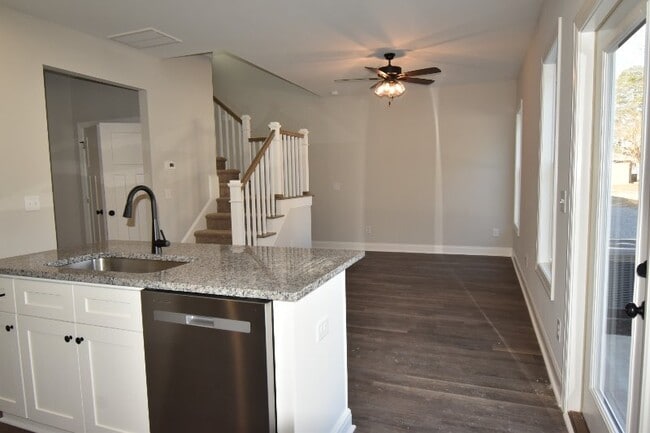 Foto del edificio - 174 W Allen St