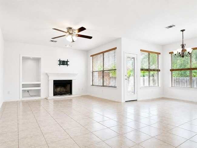Building Photo - 9412 Lightwood Cove