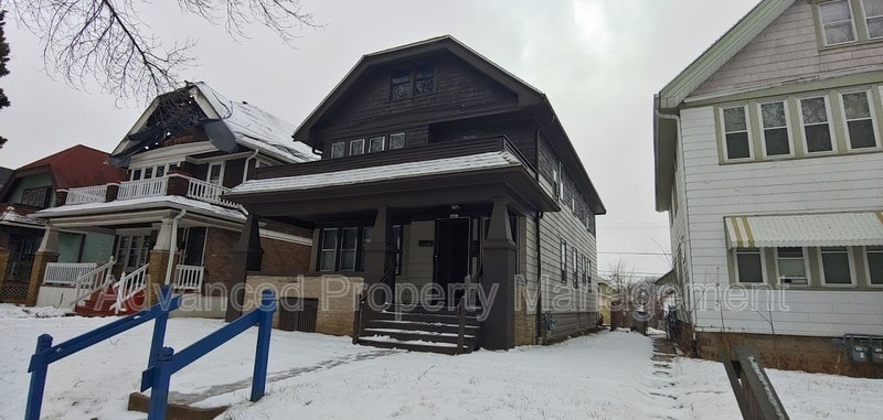 Foto del edificio - 3851 N 24th Pl