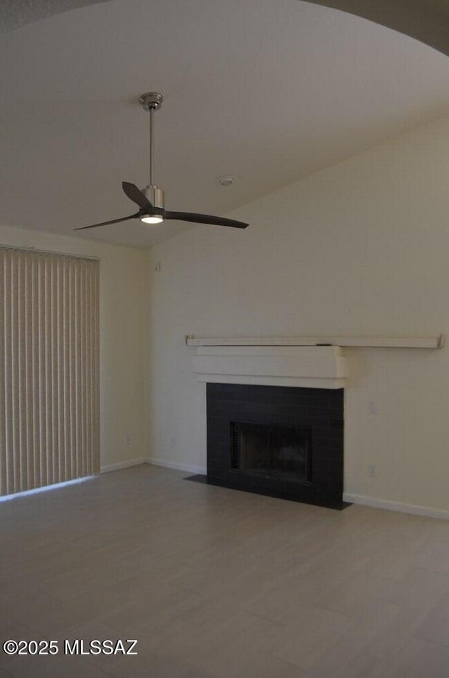 Foto del edificio - 942 S Suncove Dr