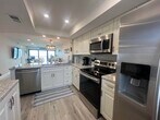 Foto principal - 10310 S Ocean Dr