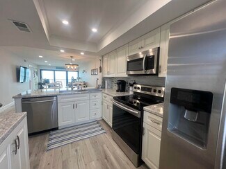 Building Photo - 10310 S Ocean Dr