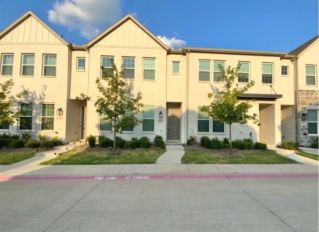 Foto principal - 9938 Bates St