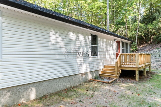 Building Photo - 70 Erwin Hill Dr