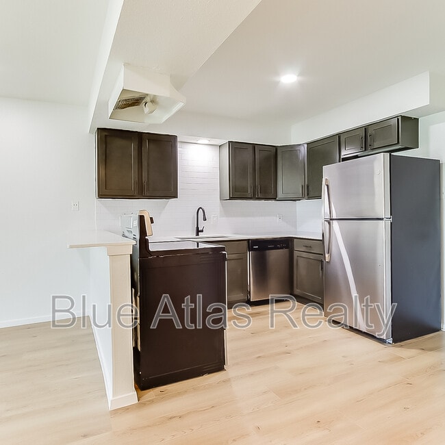 Foto del edificio - 408 Noble Ave
