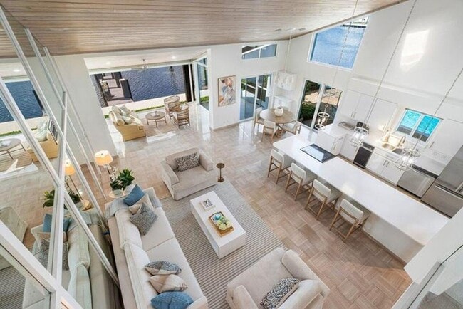 Photo - 6110 N Ocean Blvd House