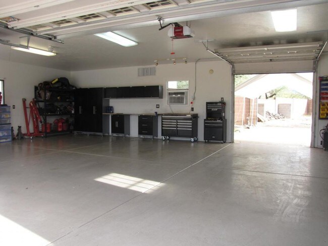 Foto del edificio - 3640 N Bear Canyon
