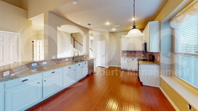 Building Photo - 1402 Peaceway Dr