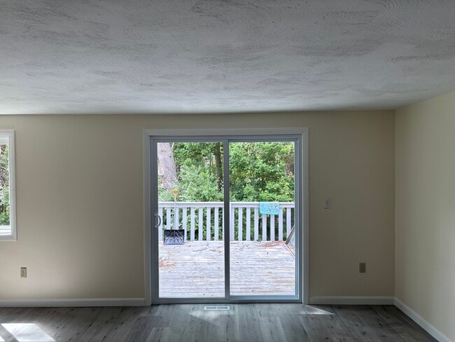 Building Photo - 1C Black Oak Dr