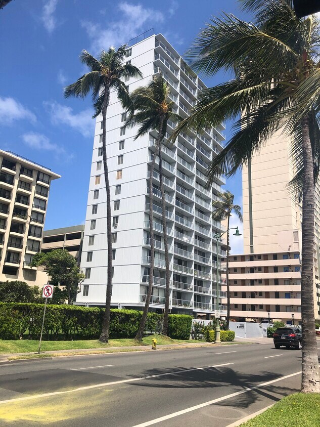 2233 Ala Wai Blvd Honolulu Hi 96815 Condo For Rent In Honolulu Hi Apartments Com