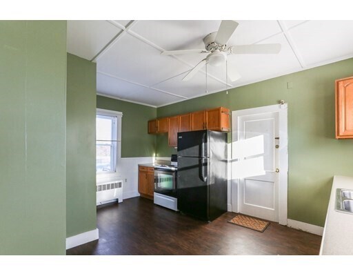 Primary Photo - 38 Central St