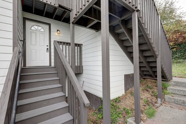 Building Photo - Delridge Apartments