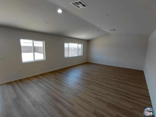 Foto del edificio - 475 Palomino Ct