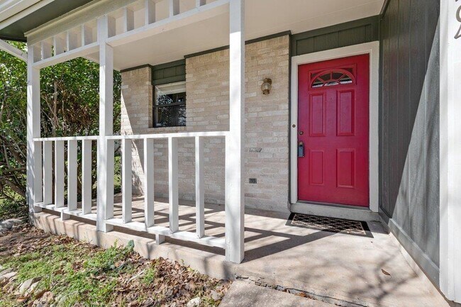 Building Photo - 13204 Rampart St
