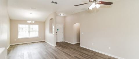 Foto del edificio - 2727 Creek Ridge Dr