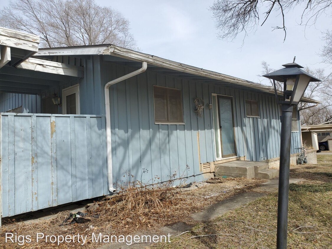 Primary Photo - 3 br, 1 bath House - 1620 SW 70th Terr