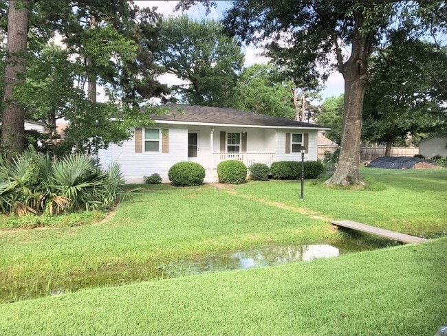 Building Photo - 17902 Strack Farm Rd