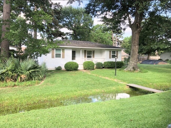 Foto del edificio - 17902 Strack Farm Rd