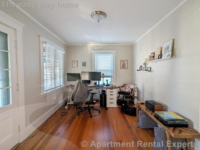 Building Photo - 28 Fairmount Ave