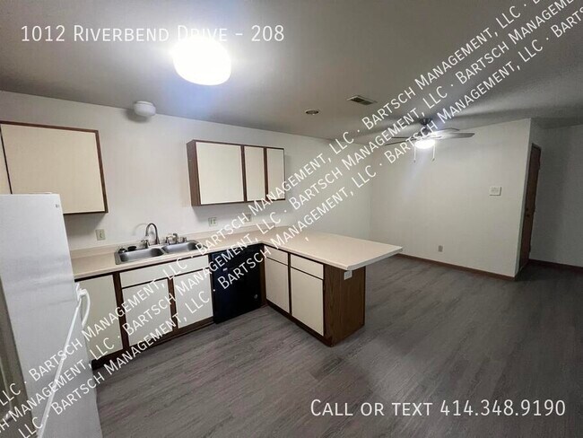 Foto del edificio - 1012 Riverbend Dr