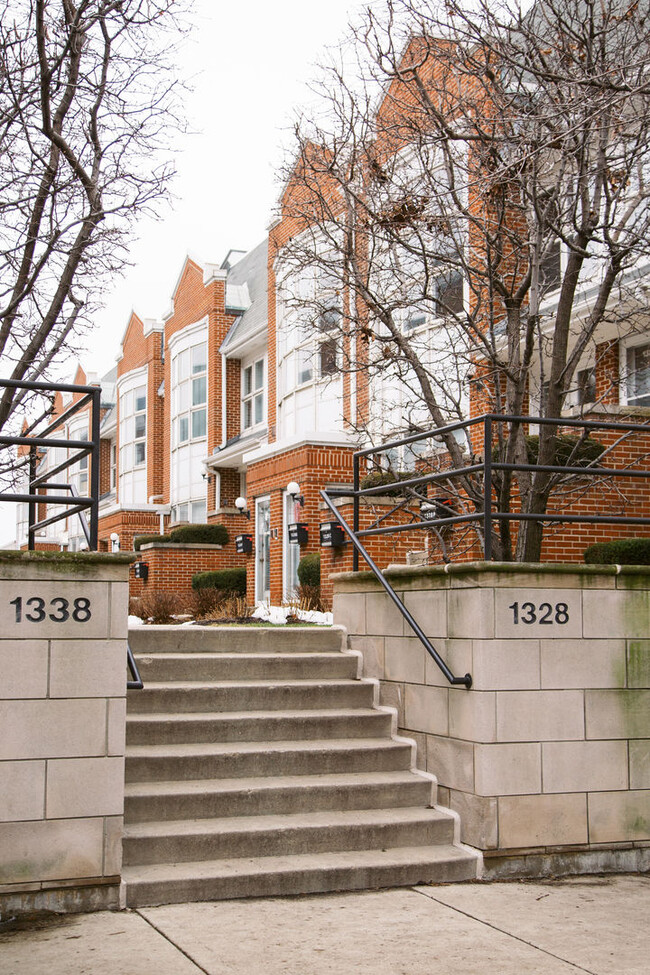 Building Photo - 1328 S Federal St