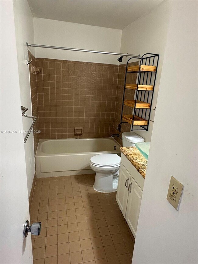 Foto del edificio - 3819 SW 69th Ave